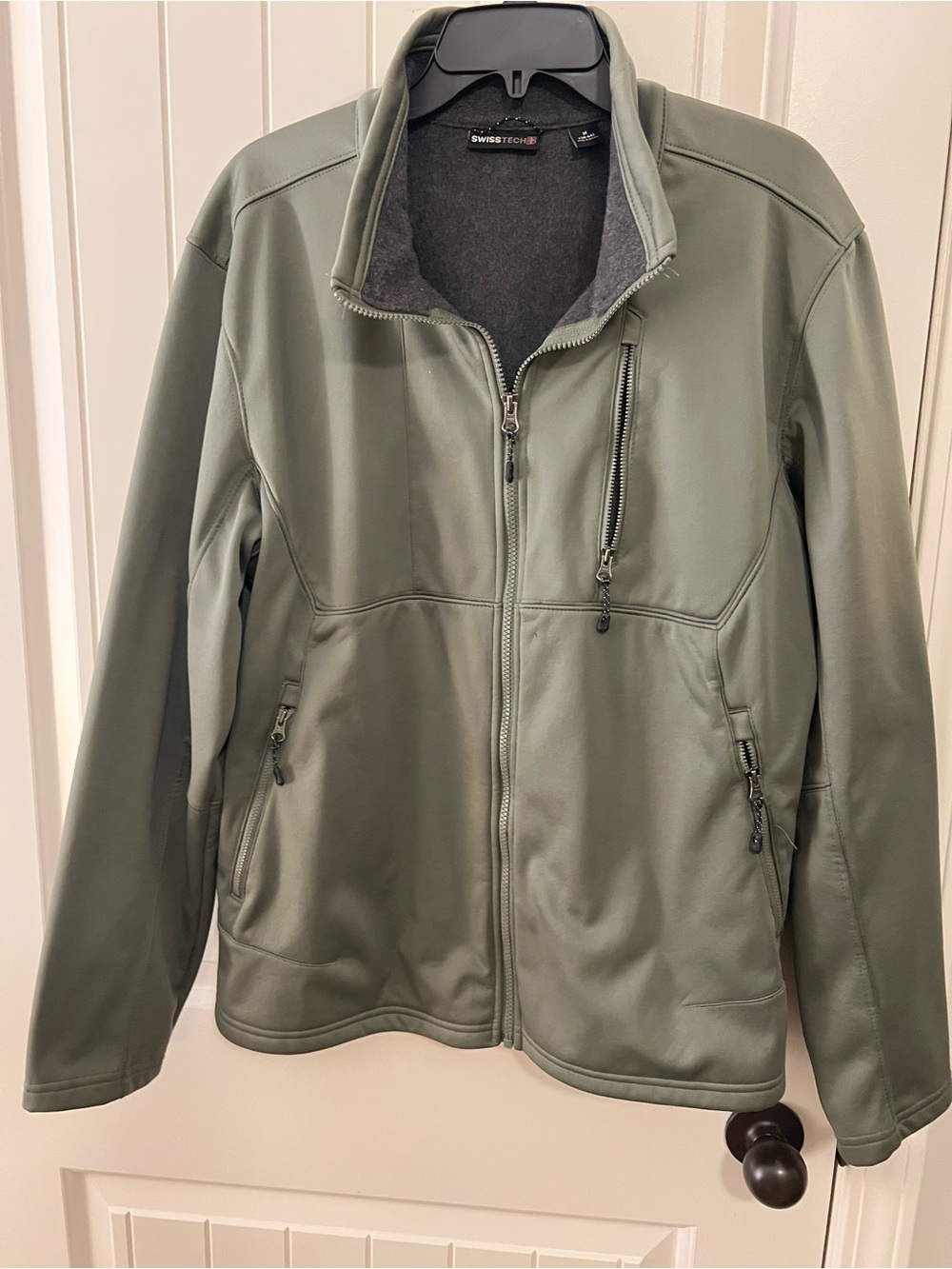 Men’s Swiss Tech fleece lined jacket size M